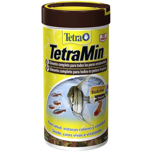 <p>TETRAMIN 1lt</p>
